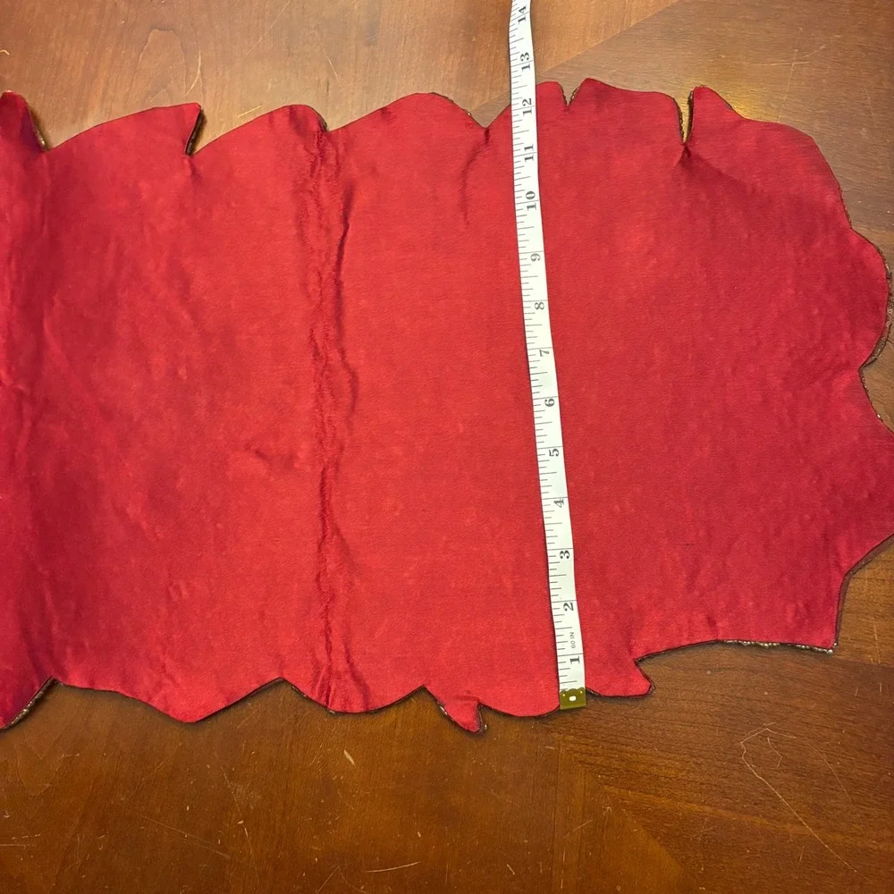 Christmas Poinsettia Hand Beaded Table Runner Red‎ Green Gold | 35x13 | Holiday